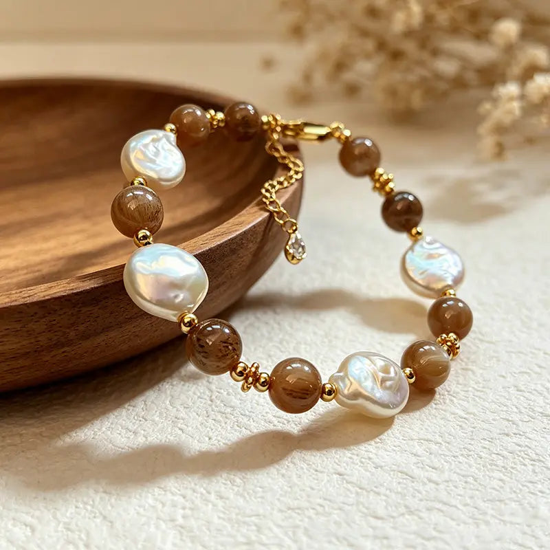 The Grounded Grace - Baroque Pearl & Agate Bracelet ZANYÉ