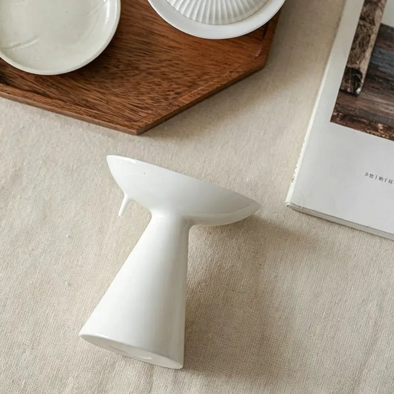 The Stillness Vessel: Ceramic Incense Holder ZANYÉ