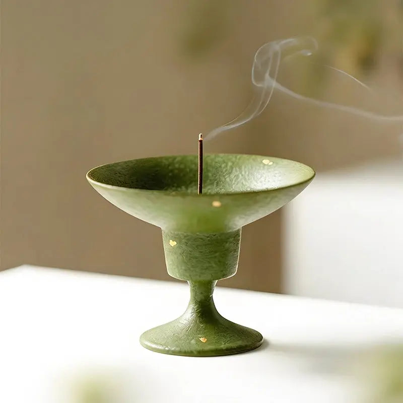 The Song-Style Gold Foil Handcrafted Ceramic Incense Burner ZANYÉ