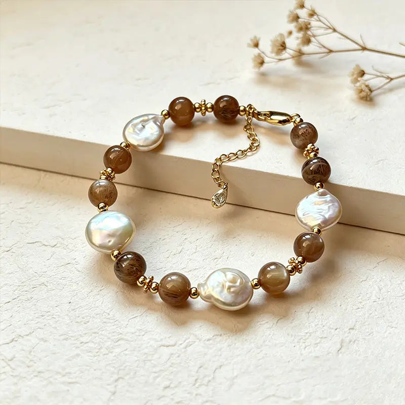 The Grounded Grace - Baroque Pearl & Agate Bracelet ZANYÉ