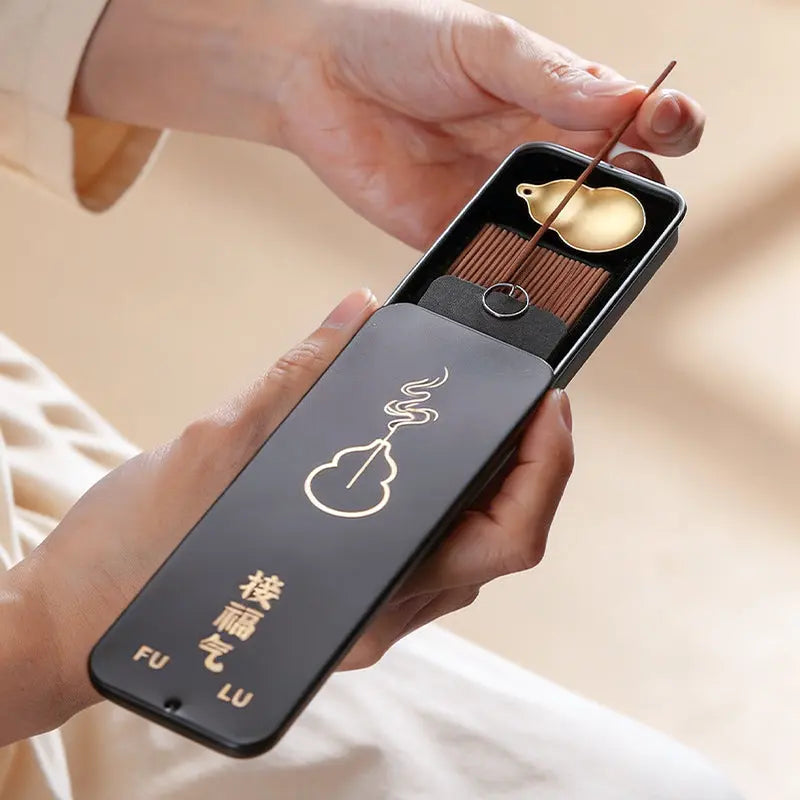 The Pocket Sanctuary: Portable Agarwood Set ZANYÉ