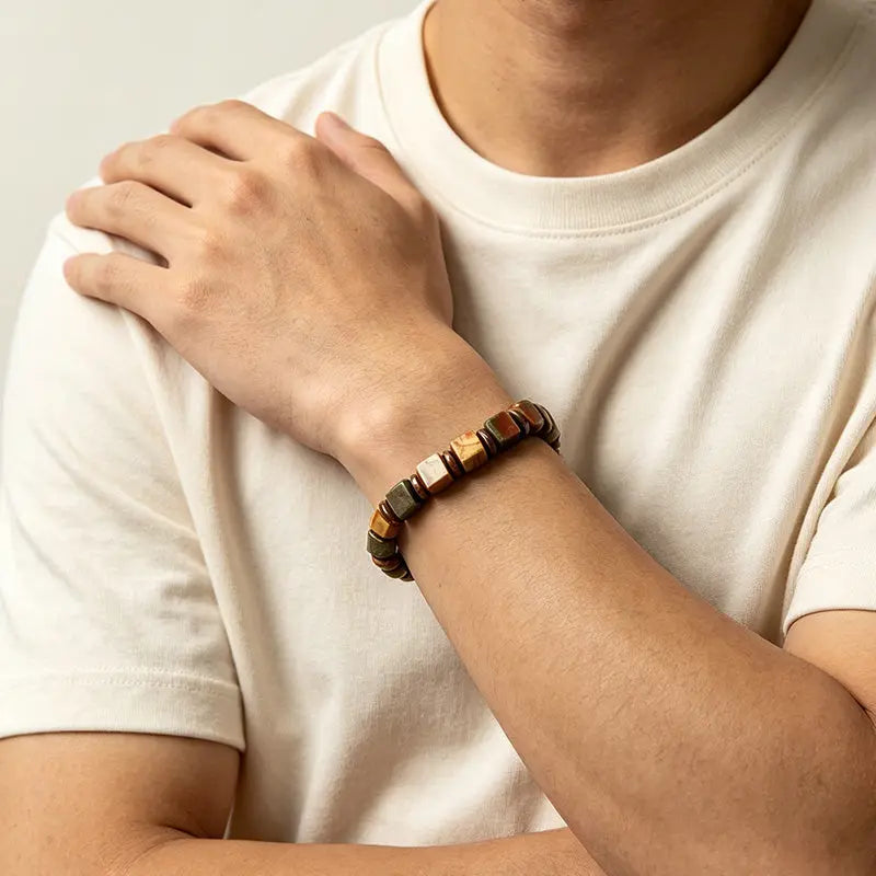 Crimson Wilderness - Red Jasper Square-Cut Bracelet ZANYÉ