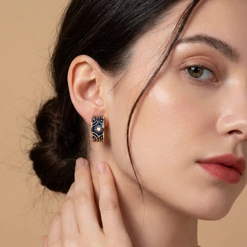 The Cosmic Celestial Asymmetric Hoop Earrings ZANYÉ