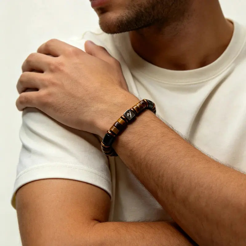 The Northern Desert - Cylindrical Tiger's Eye & Black Agate Bracelet ZANYÉ