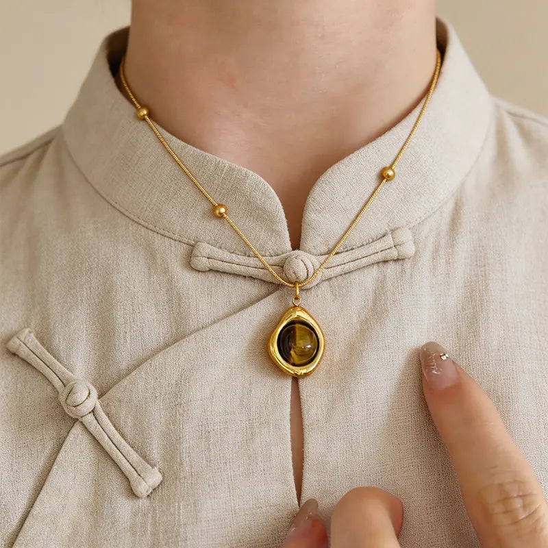 The Sovereign Radiance - Tiger's Eye Pendant Necklace ZANYÉ
