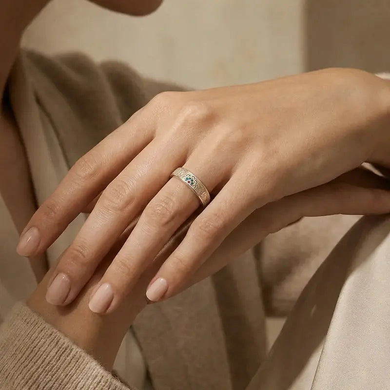 The Baoxiang Flower Cloisonné Silver Ring ZANYÉ