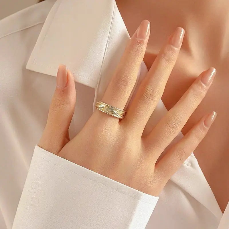 The Endless Vitality Tang Grass Gilded Silver Ring ZANYÉ