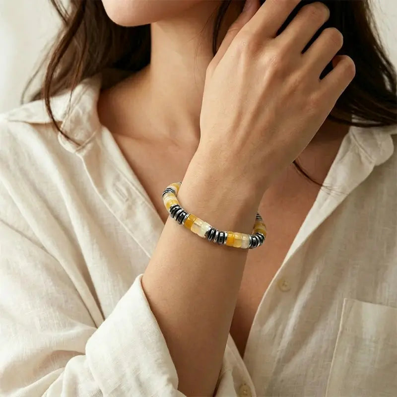 The Sunset Shore - Topaz Slice Minimalist Bracelet ZANYÉ